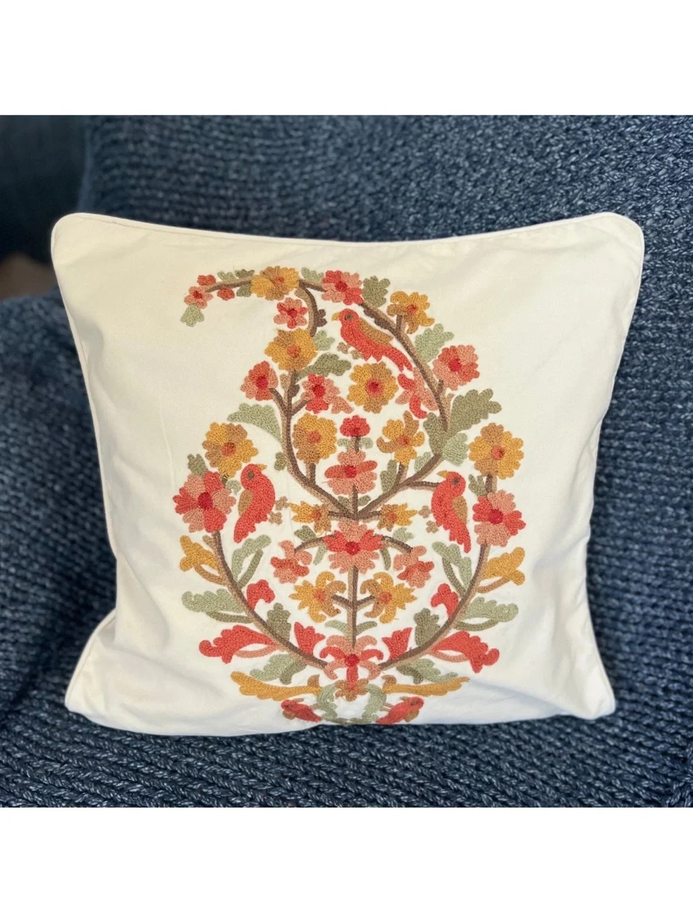 1 Pottery Barn Floral Bird Crewel Susanna Paisley EMBROIDERED 20